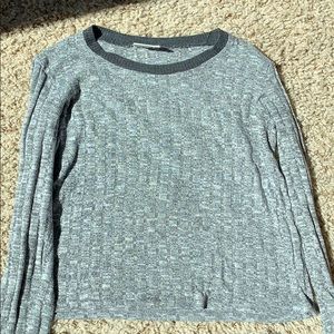 Grey long sleeve shirt